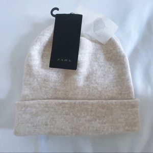 Zara Beanie